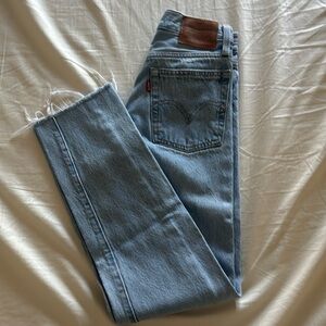 levi’s wedgie straight